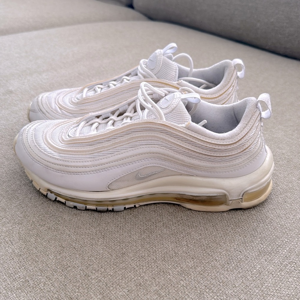 Airmax NIKE gym sneakers.